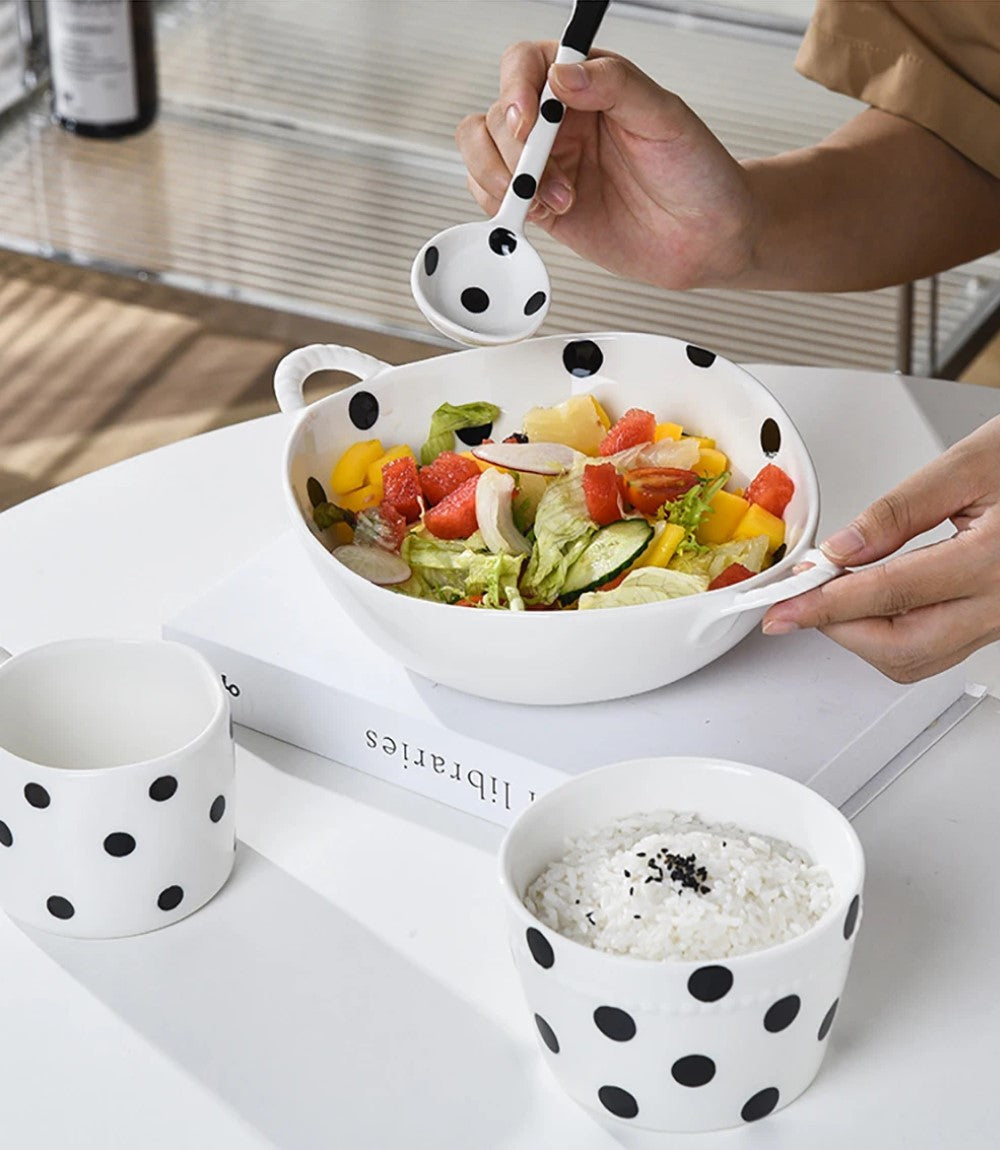Farmhouse Schwarz Polka Dot Style unregelmäßig geformte Keramik-Dinnerware