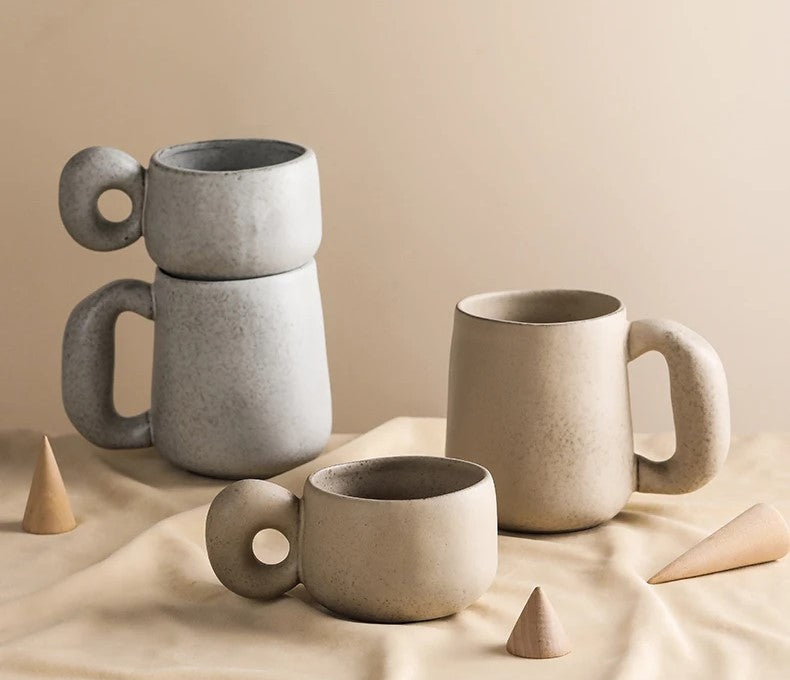 Organic Retro Style Keramikbecher mit Chunky Griffe