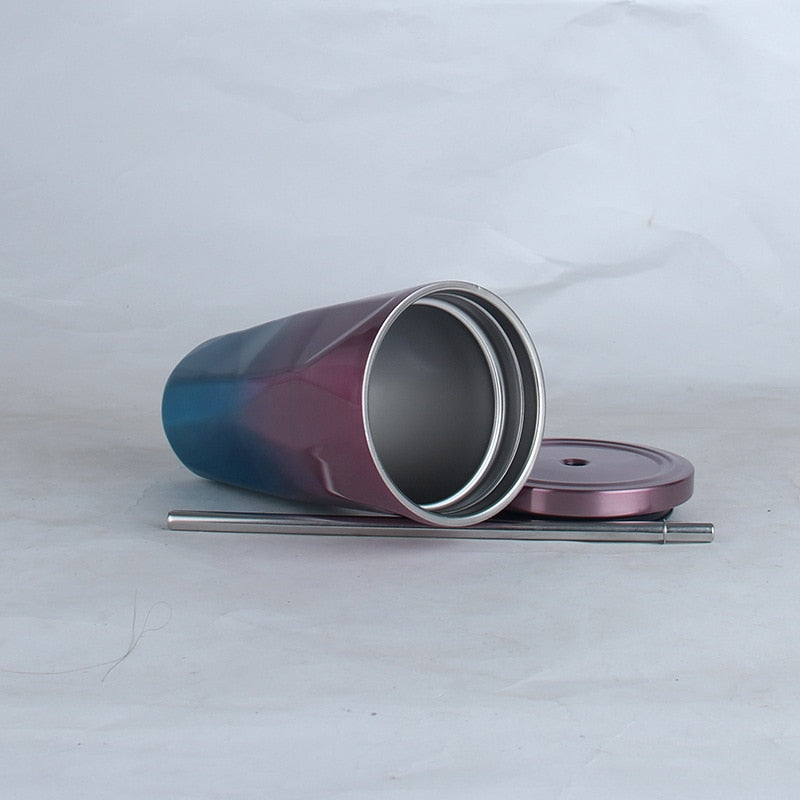 Prismatischer Tumbler aus Edelstahl mit Stroh