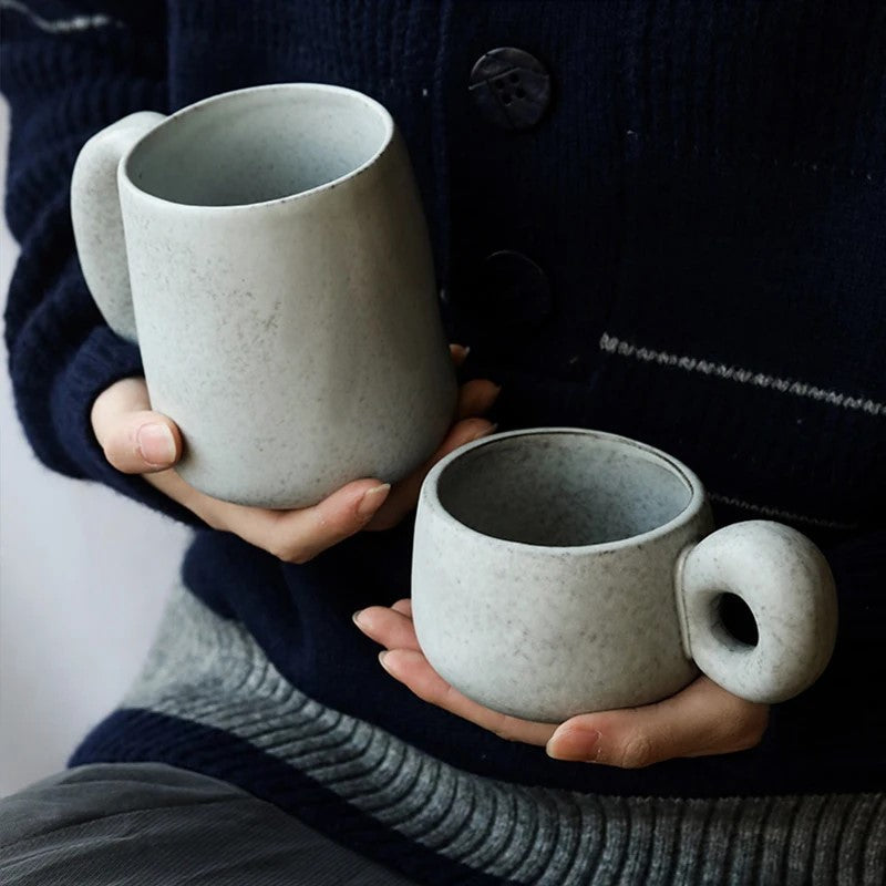 Organic Retro Style Keramikbecher mit Chunky Griffe