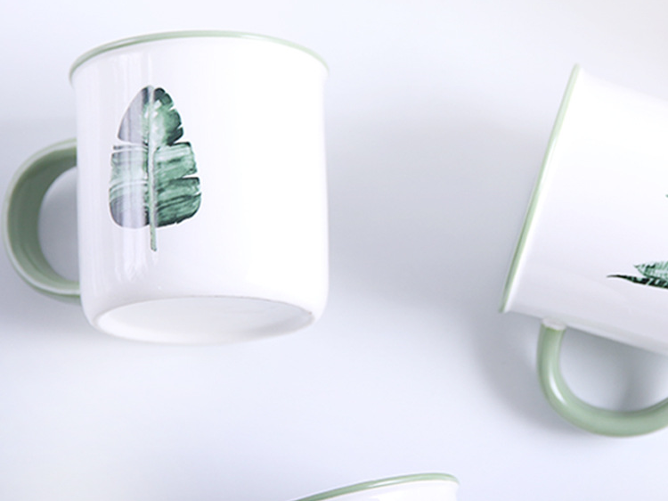 Gemalte Pflanzen Stil Keramikbecher