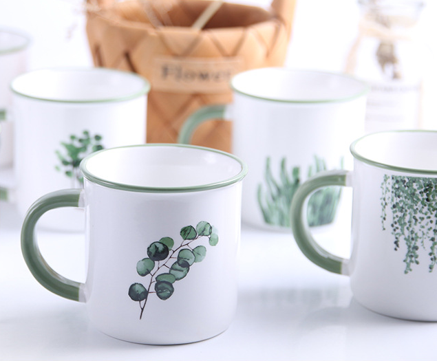 Gemalte Pflanzen Stil Keramikbecher