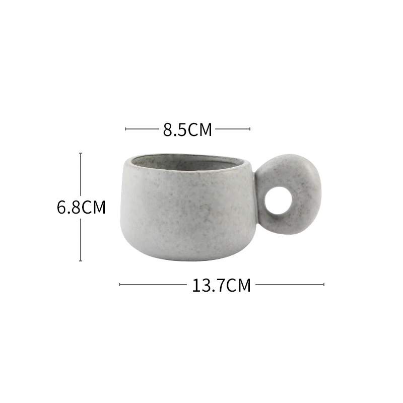 Organic Retro Style Keramikbecher mit Chunky Griffe