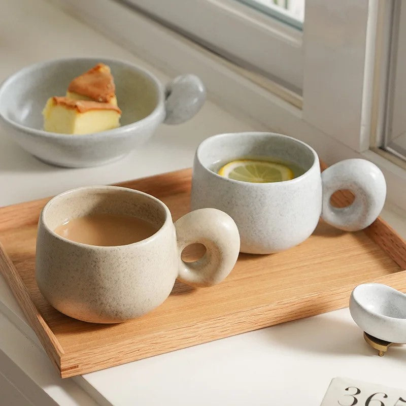 Organic Retro Style Keramikbecher mit Chunky Griffe