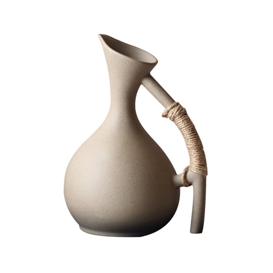 Organischer moderner Keramik-Wasser-Pitcher