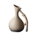 Organischer moderner Keramik-Wasser-Pitcher